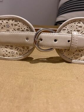 W Kleinberg large white leather belt size XS